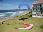 Paragliding Fluggebiet Afrika » Südafrika,Wilderness Beach Hotel,Gerd in seinem Element - kontrollieren und Raus
Startplatz 12/2006