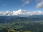 Paragliding Fluggebiet Europa » Österreich » Tirol,Kössen - Unterberghorn,Geradeaus in Richtung Tegernsee geschaut aus 2000 Metern. 08/2008