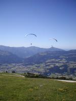 Paragliding Fluggebiet Europa » Österreich » Tirol,Kössen - Unterberghorn,Blickrichtung Hochplatte und Kampenwand: