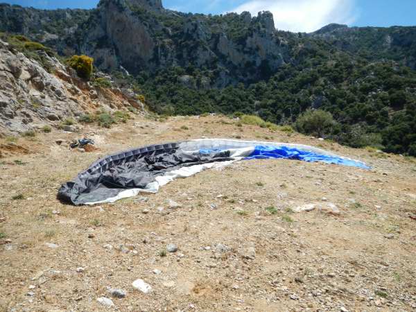 Startplatz Avdou,526m

http://www.youtube.com/watch?v=GMzcuH3_kwU&list=HL1339154598&feature=mh_lolz