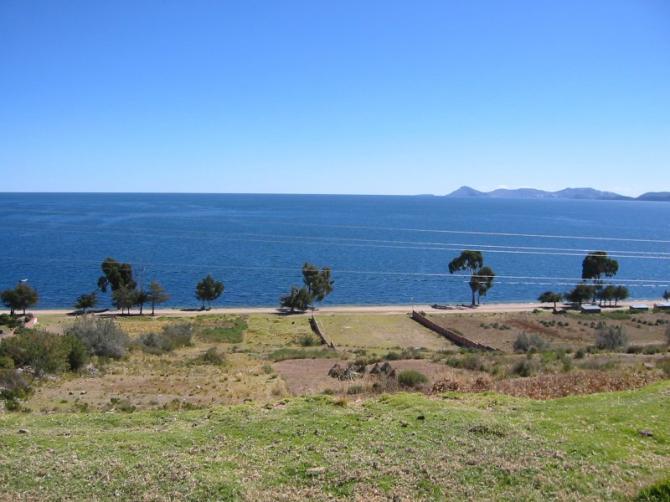 Dass die Tourismuschefin nichts vom fliegen versteht, bewiss sie eindrücklich, als sie den Landeplatz einmauern liess ;-)