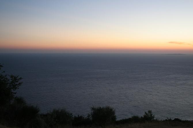 Blick vom Startplatz Vrachos am Abend aufs Meer - einfach ein Traum.