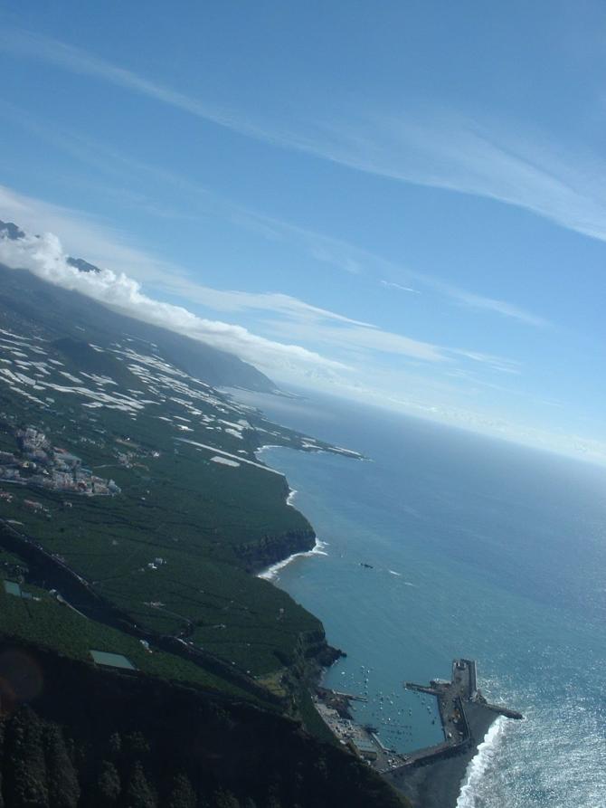 Blick vom Startplatz über die Westseite nach Porto Naos