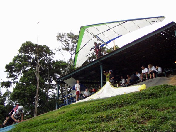 Deltastart: da muss man als GS-Pilot dann den Kopf einziehen...

© A.Brückner/ Terranovabrasil.com