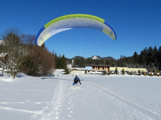 nebe der Langlaufloipe