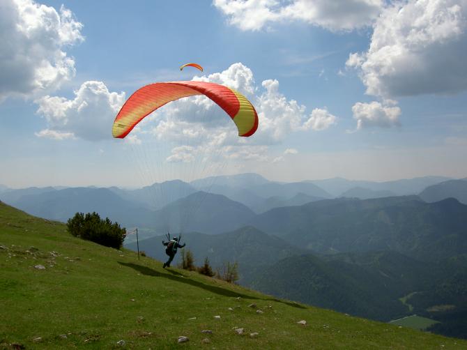 Südweststartplatz, genug Platz für 2-3 Schirme nebeneinander!