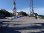 Paragliding Fluggebiet Europa » Spanien » Balearen,Puig de Sant Marti,Startplatz NO, es gibt auch Leute, die sich in die Antennen haben ziehen lassen ...
