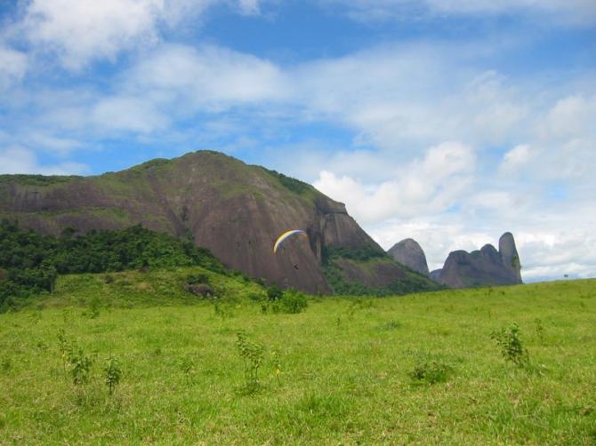 Der Camelo rechts im Bild ist nur der zweit - markanteste Berg in der Region.