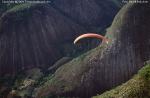 Paragliding Fluggebiet Südamerika » Brasilien,Pancas,Nach dem Start unterhalb der Nordrampe. Foto Andre Brückner, www.terranovabrazil.com