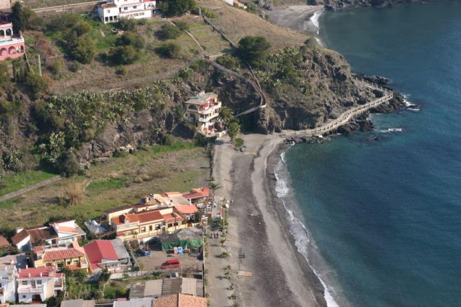 Bei Antonio ist auch eine Möglichkeit zu Landen und ein Bier zu Trinken.