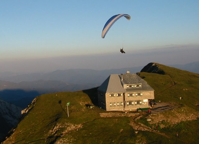 "Flugi" vor der Reichensteinhütte beim Einkehrschwung