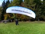 Paragliding Fluggebiet Europa » Österreich » Steiermark,Gelderkogel,Willi startet zum Tandemflug an einem herrlichem Herbsttag. Oktober 2006