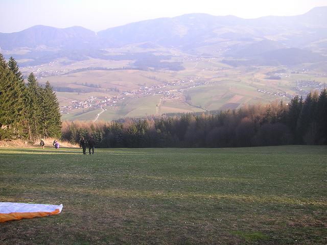 Startwiese am Gelderkogel.
Durchaus mit Streckenpotenzial;-)