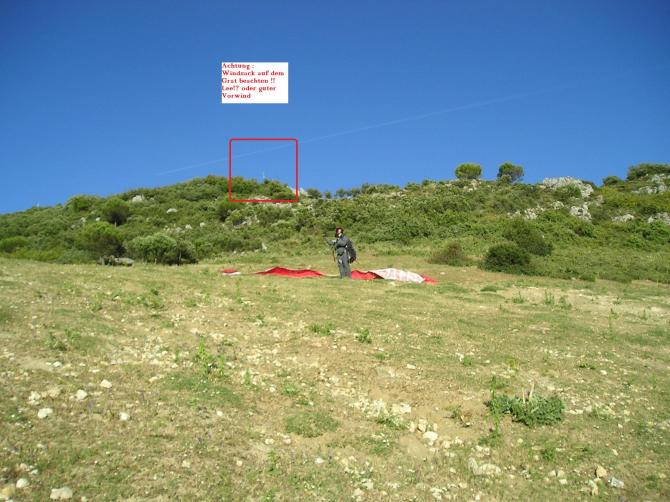 Beachtet bei der Ankunft am Ponientestartplatz den Windsack links oben der Lee anzeigen kann oder ob der Wind passt !