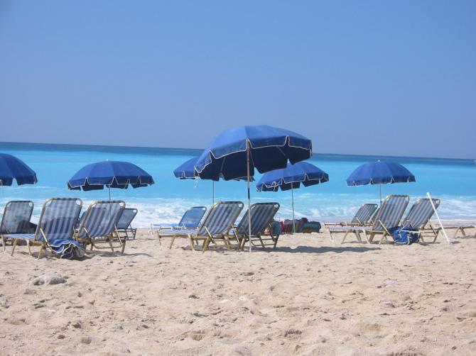 falls wir mal nicht in der luft sind.....kathisma beach lefkas 2005..