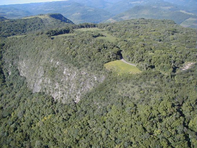 Morro de Diabo (SW)
©apio.net