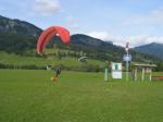 Paragliding Fluggebiet Europa » Österreich » Tirol,Neunerköpfle,Der Landeplatz , sogar die frühere Stromleitung wurde unter den Boden gebracht...