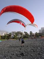 Paragliding Fluggebiet Europa » Spanien » Kanarische Inseln,la Palma - Kante bei Puerto Naos,"Spielen" am Strand von Pto Naos