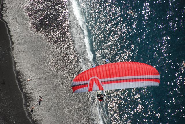 Landeanflug am Strand von Puerto Naos