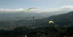 Paragliding Fluggebiet Nordamerika » Costa Rica » Valle Central,Pacayas,Nach dem Start. Im Hintergrund San José