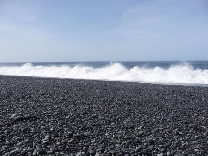 ... zu starker Wind zum fliegen, dafür hats schöne Wellen und zeit für Puerto Naos zu erkunden