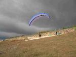 Paragliding Fluggebiet Europa » Spanien » Kanarische Inseln,Teneriffa Taucho,Seitenwindstart am Taucho,
Nov. 2004, noch der alte
Startplatz, daher bei kräftigem Seitenwind schwierig zu starten
