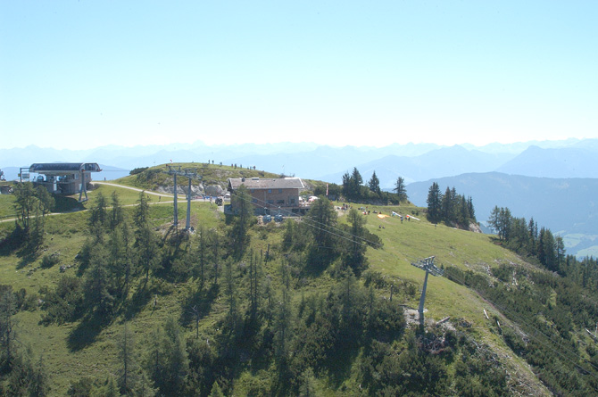 Bischling von Westen. Startplatz 70 Meter von der Bergstation "Ikarus" entfernt.
Was gibt's schöneres