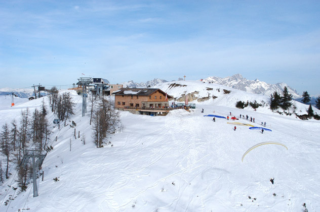 Im Winter der Geheimtipp schlechthin. Schifahren,Boarden oder Fliegen. Ein Berg und alle Möglichkeíten.