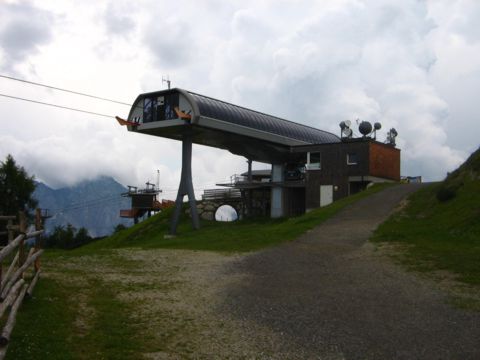 Startplatz gleich neben der Seilbahn.