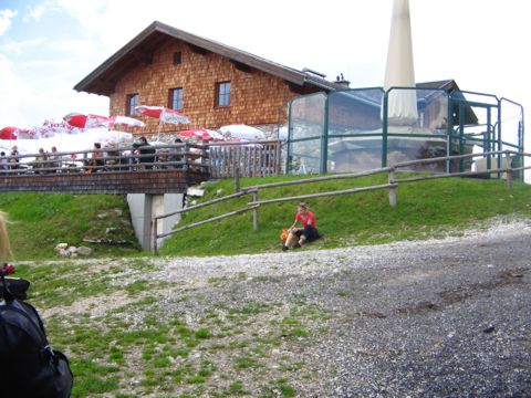 Und gegen Hunger und Durst helfen tolle Schnitzel und Spezi gleich neben dem Startplatz. Was will man mehr?