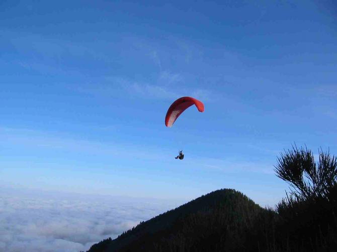 Soaren an der Höhenstrasse, kurz vor dem Abflug nach Puerto de la Cruz.
Nov-2005