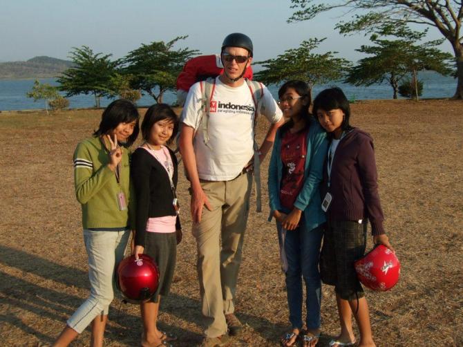 Man kann in Indonesien auch seinen eigenen Fanclub aufmachen.....

August 2008