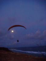 Paragliding Fluggebiet Asien » Indonesien,Timbis (Bali),Night Flight! Start am frühen Morgen zum Sonnenaufgang, 3 Std fliegen, Chillen und Nachtflug. Perfekt!