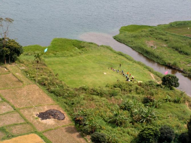 Sicht auf den Landeplatz mit Empfangsdelegation

Januar 2008