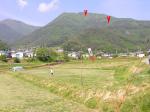 Paragliding Fluggebiet Asien Japan ,Paraglider Park Aoki,Aoki, Startplätze -vom Landeplatz aus. (Juni 2005)