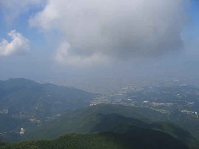 bei guten Bedingungen kann's hoch hinaus gehen; gute Sicht auf die 'Inland Sea'.

©www.shikoku-cable.co.jp
