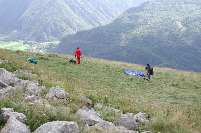 Startplatz STOL - genügend Platz für mehrere Schirme