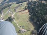 Paragliding Fluggebiet Europa » Österreich » Steiermark,Michaelerberg,Luftaufnahme SP Michaelerberg Mitte - 04/2007
Die Wiese unterhalb wird zu flach zum Starten.