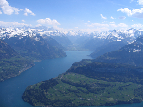 Aussicht auf den Urnersee nach einem geduldigen Aufdrehen im 2. Anlauf mit 800 m Überhöhung