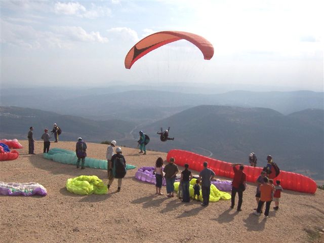 ©www.paragliding.org.il