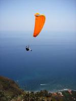 Paragliding Fluggebiet Europa » Portugal » Madeira,Arco da Calheta,Madeira life, soaring und wingovern in Arco da Calheta direkt vor dem Startplatz bis zu Erschöpfung, als Abkühlung wartet ein Bad im Meer