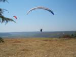 Paragliding Fluggebiet Europa Kroatien ,Kaštelir,Blick vom Startplatz in Richtung Meer.
In der Mitte vom Tal kreuzt die Schnellstrasse Richtung Pula.