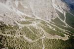 Paragliding Fluggebiet Europa » Italien » Venetien,Monte Piana,Blick auf den Startplatz aus der Luft.