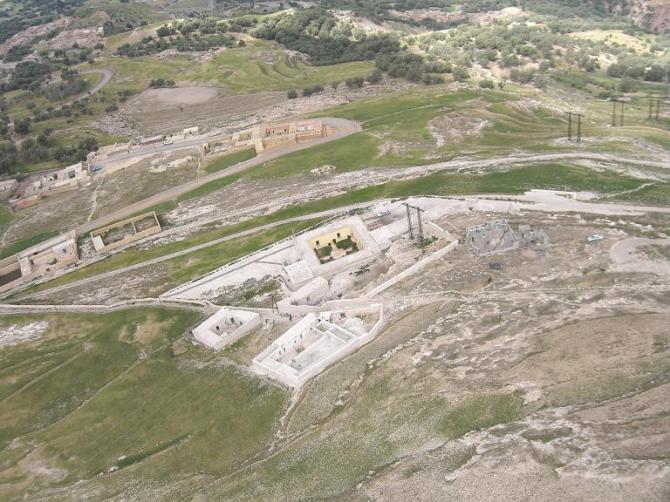Die Gite (Herberge) Aznag im Überflug kurz nach dem Start.