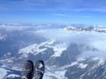 Paragliding Fluggebiet Europa » Schweiz » Obwalden,Titlis, alpiner Startplatz,Kurz nach dem Start. Blick Richtung Norden ins Engelberger Tal.
