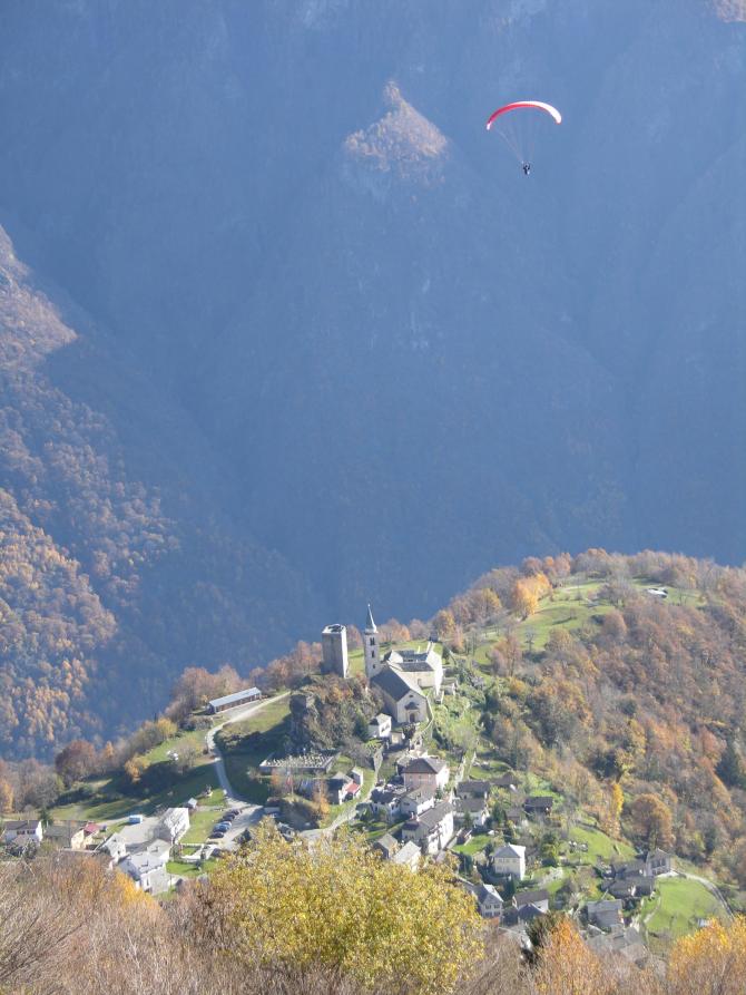 Eine unglaubliche Landschaft, farbige Wälder und ein fantastisches Licht!
