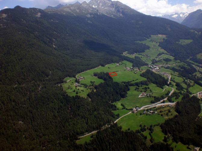 Der Startplatz von oben. Leicht mit dem Auto zu erreichen.Ein kurzes Video findet ihr hier:

http://www.youtube.com/watch?v=pIRxVlZUv0s