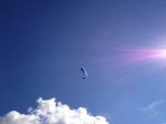 Paragliding Fluggebiet Europa » Italien » Trentino-Südtirol,Ahornach - Acereto,Ikarus (Lukas Bader) auf seinem Weg in die Sonne über Ahornach.