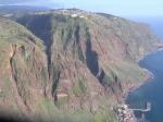 Paragliding Fluggebiet Europa » Portugal » Madeira,Raposeia,Unten rechts der Hafen von Paul do Mar, oben in der Mitte Prazeres mit Startplatz, Mitte rechts Jardim do Mar an der Süd-West-Küste von Madeira