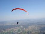 Paragliding Fluggebiet Europa » Italien » Piemont,Cavallaria,Blick in die Poebene. Trotz Inversion ging es bis zur Basis (2900m). 01.04.2008